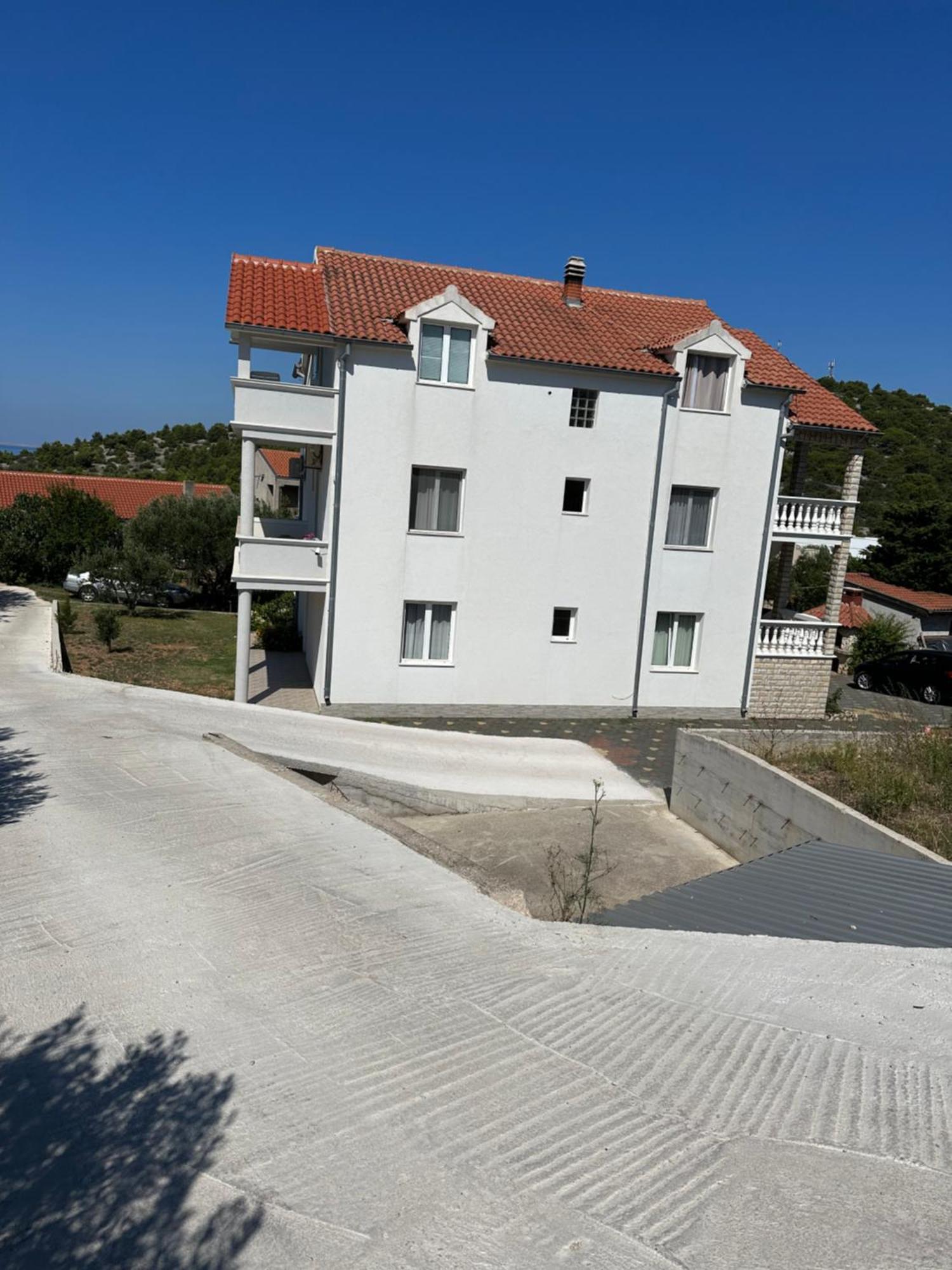 Apartmani Ljubica, Murter Exteriör bild