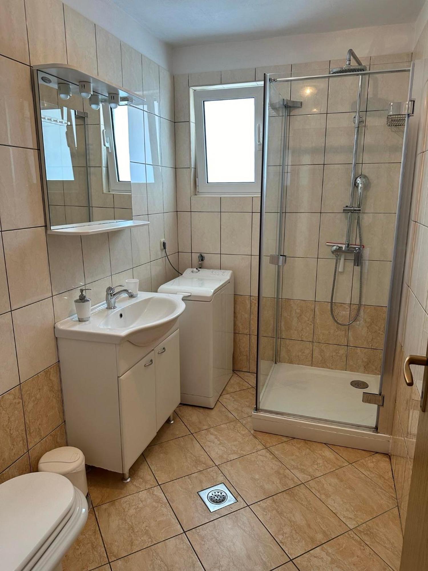 Apartmani Ljubica, Murter Exteriör bild