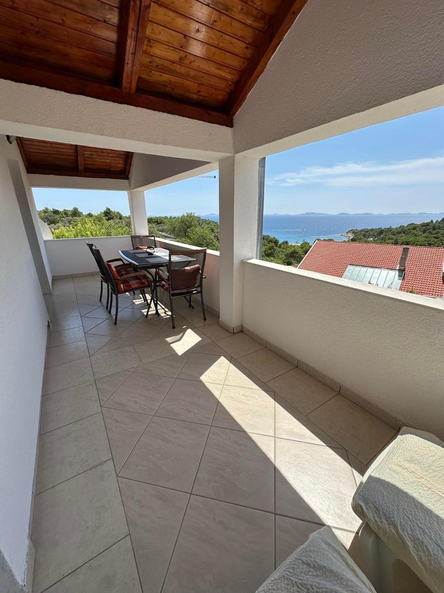 Apartmani Ljubica, Murter Exteriör bild