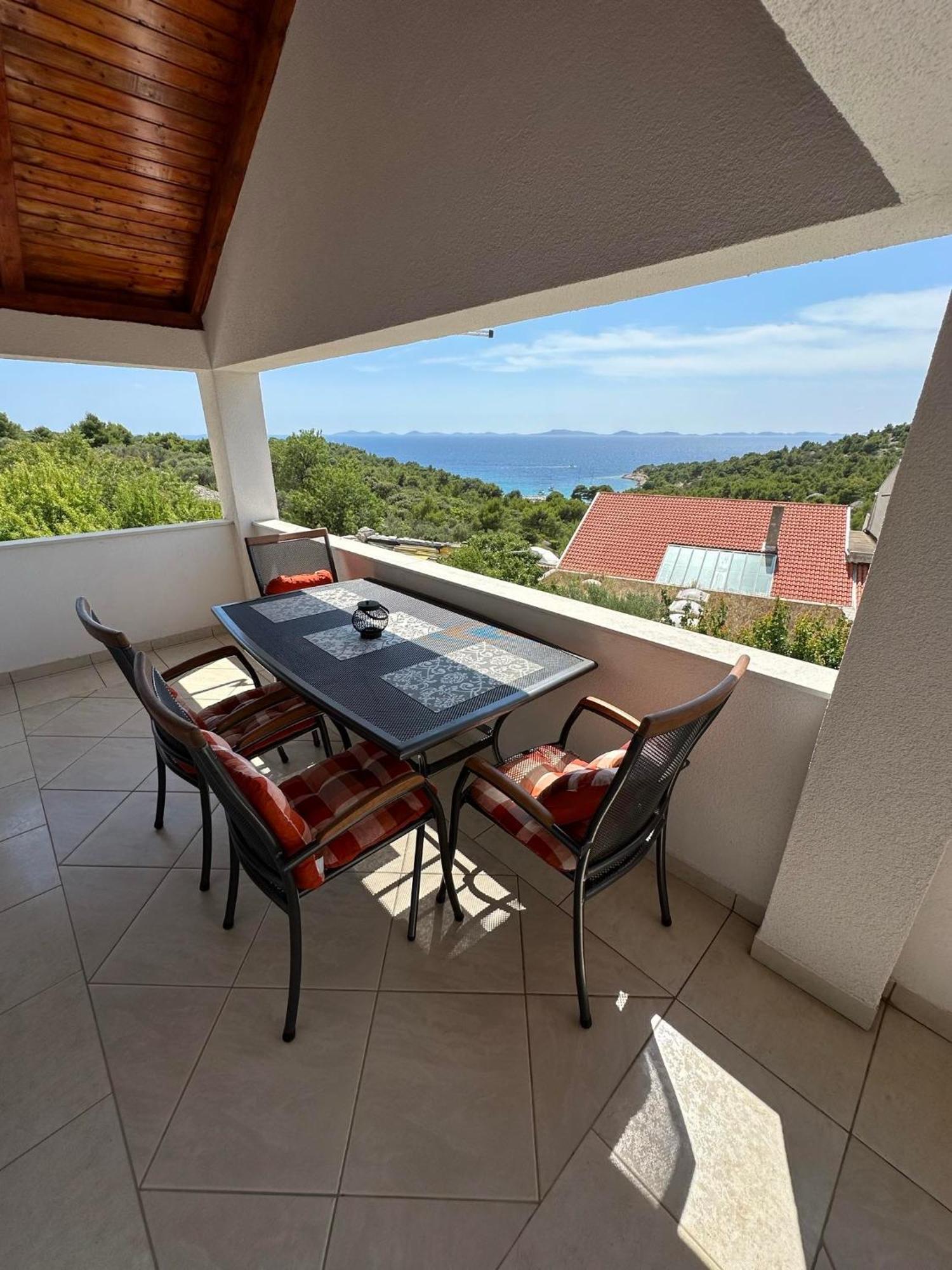 Apartmani Ljubica, Murter Exteriör bild